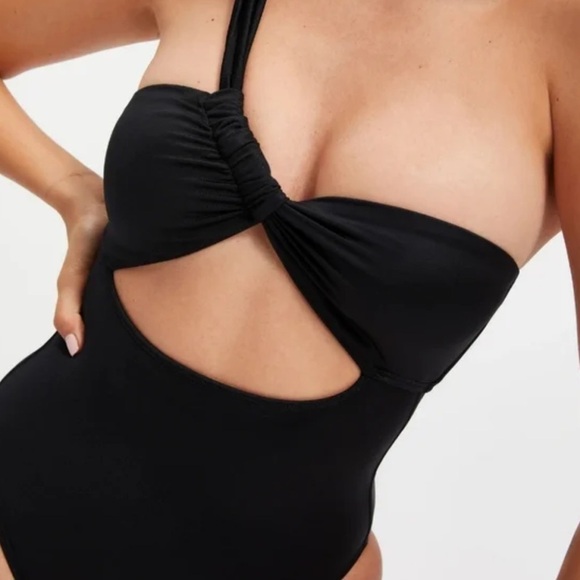 NWT Good American Bali One Piece Swimsuit in Black - Size 5 / 2XL - Picture 5 of 15
